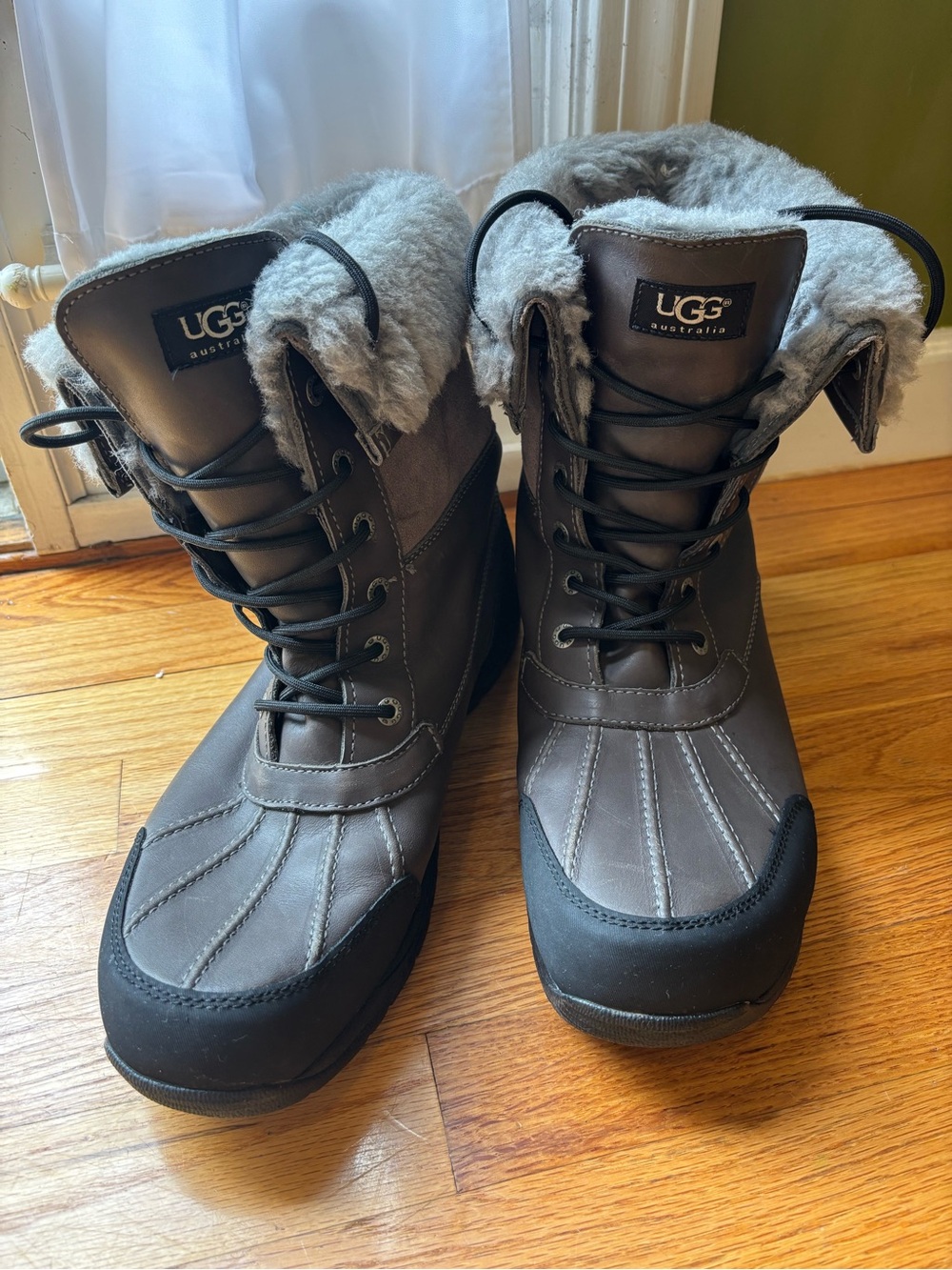 UGG Men’s  Gray Lace-Up Waterproof Winter Boots with Shearling Trim